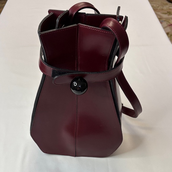 Elegant Burgundy Leather Tote Bag
